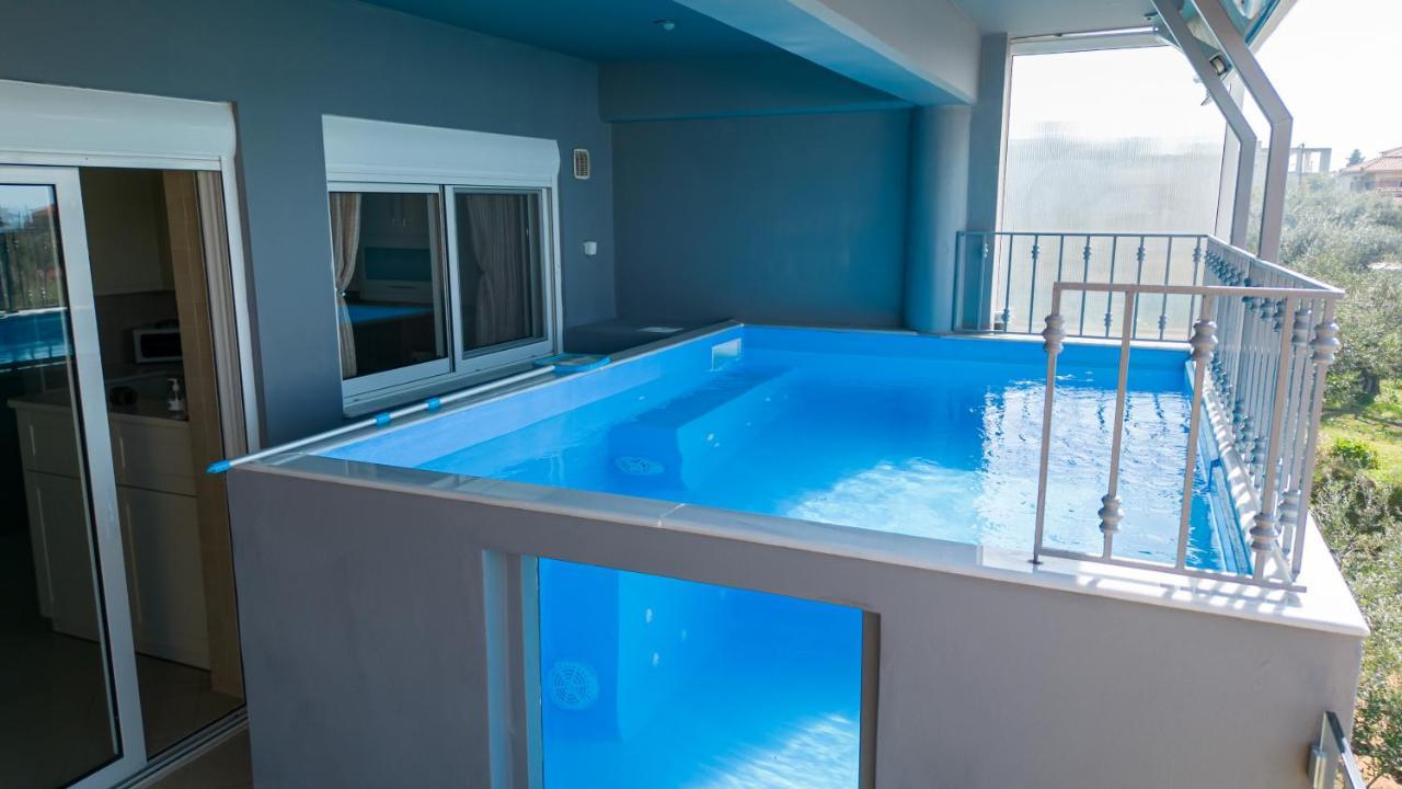 Grand Suites With Private Pools Kalamata Exteriör bild